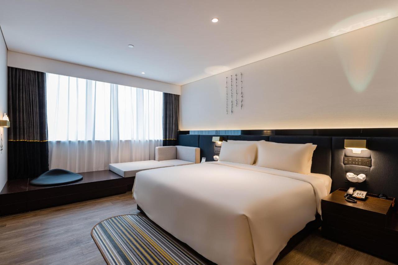 Atour S Lujiazui Financial Center Hotel Xangai